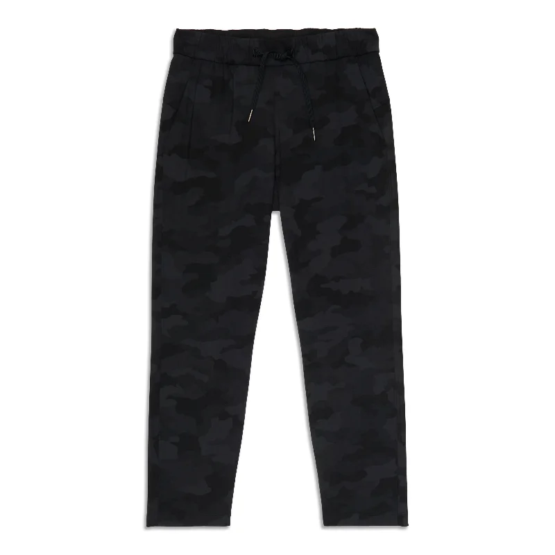 Weekend Discounts to Enjoy On The Fly 7/8 Pant - Resale