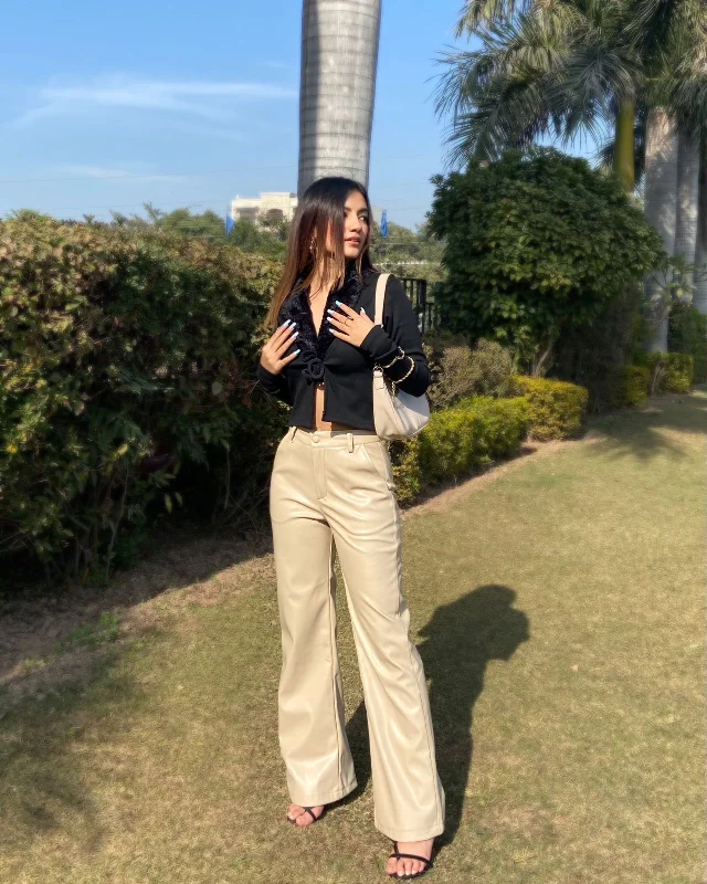 Weekend Offers That Sizzle Bronx PU pants Beige