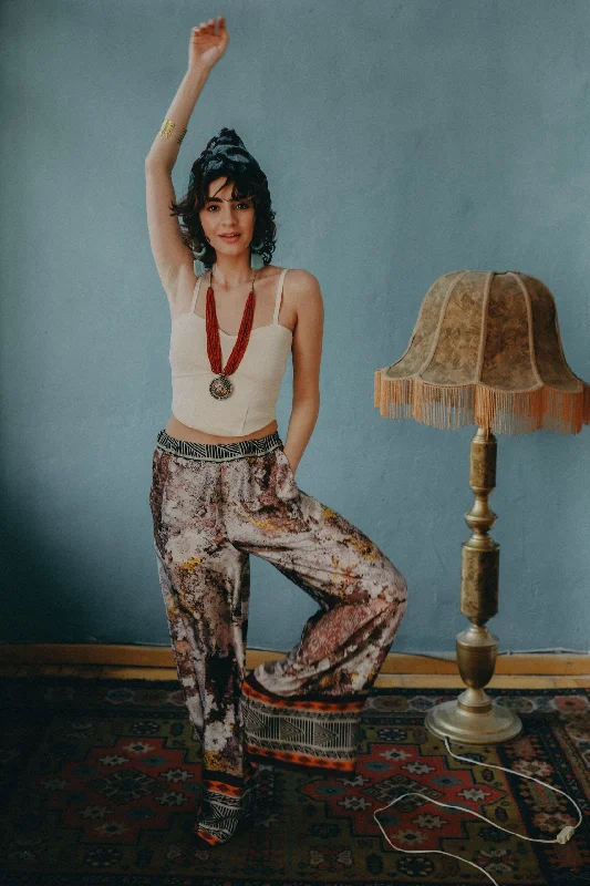 Weekend Specials to Enjoy Belle Ikat Mairik Hrachui Trousers