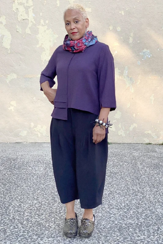 Act Fast Curved Crop Pant