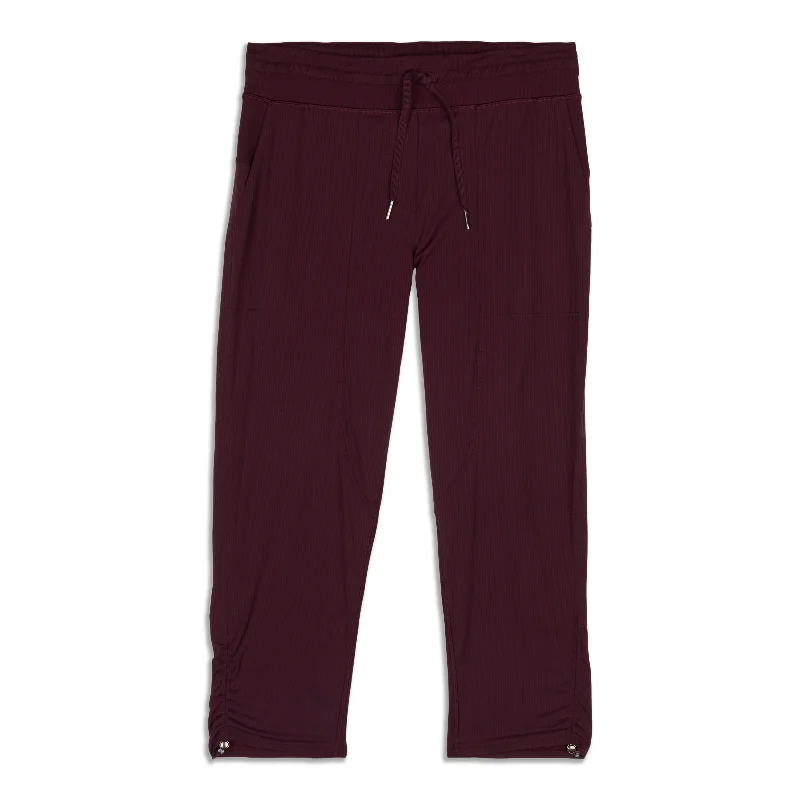 Super Savings Dance Studio Mid-Rise Crop - Resale