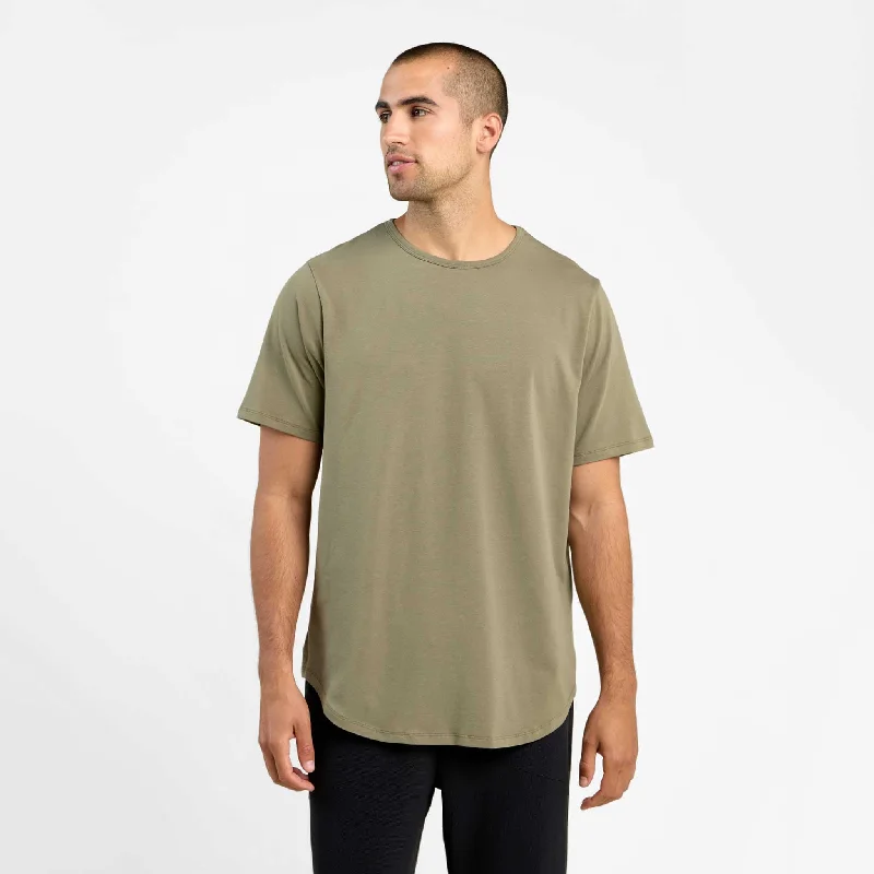 Weekend Discounts to Indulge In Short Sleeve Curved Hem T-Shirt | Olive