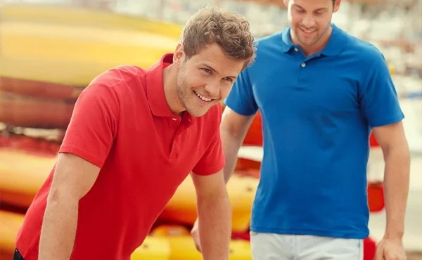Sleek & Versatile Men’s Polo – Perfect for Any Occasion