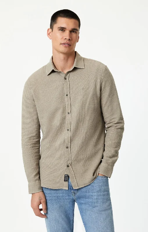 Huge Discounts BUTTON-UP LONG SLEEVE SHIRT IN VINTAGE KHAKI