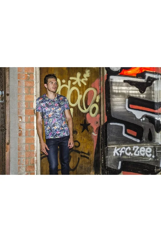 Weekend Savings Extravaganza Color Floral Print V-Neck T-Shirt