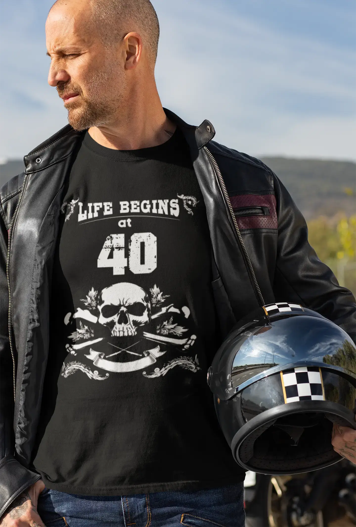Quick Sale Life Begins at 40 Men's Black T-shirt Birthday Gift, Round Neck 00449