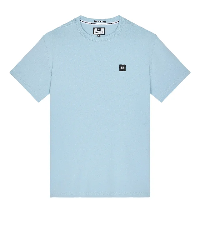 Weekend Discounts to Enjoy Cannon Beach T-Shirt Arctic Blue